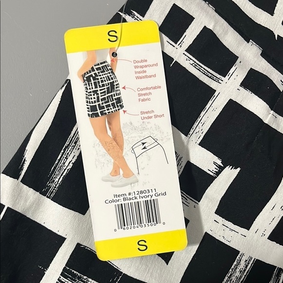 3/25$ (Mix)Women's S.C.& CO. Tummy Control Skort Skirt, S, Black&White - Picture 8 of 14
